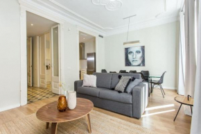 4bedroom apart with balcony in Las Ramblas 1 1